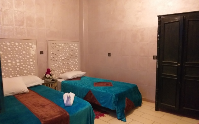 Agnaoue Hotel