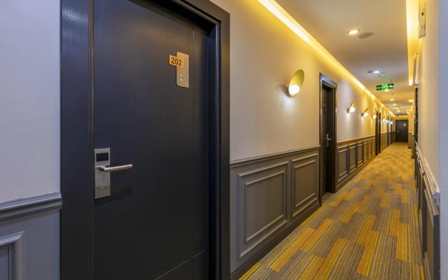 The Great Airport Hotel