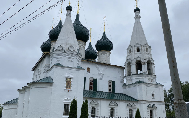 Dizaynerskaya V Tsentre Yaroslavlya Flat