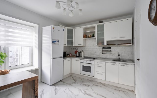 Dlya 4kh S Parkovkoy Vo Dvore Apartments