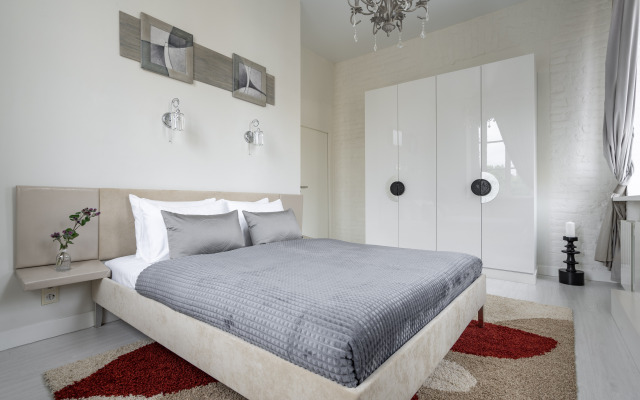 Квартира четырехкомнатная на Почтамтском