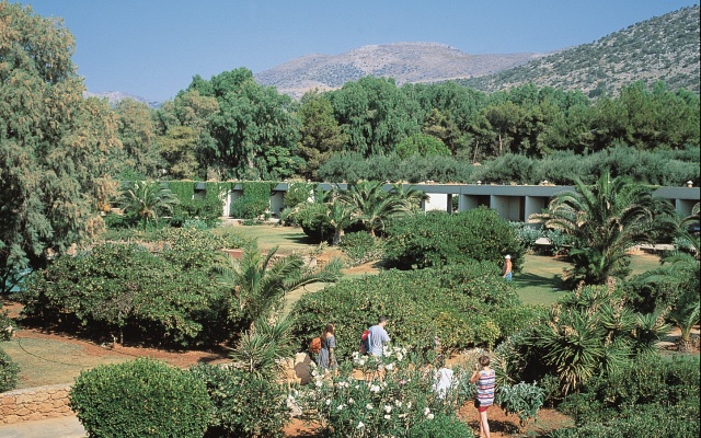 Kernos Beach Hotel