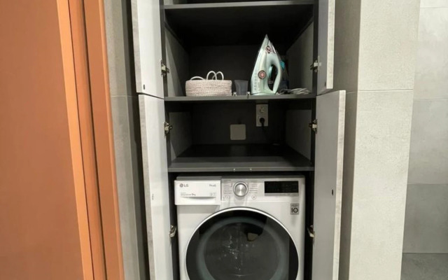 Na Ulitse Yevgeniya Voynova 7 Flat