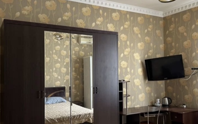 Nana Guest House