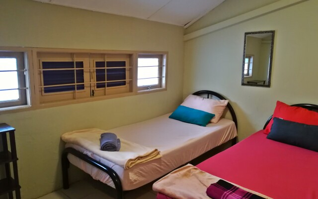 Quiik Cat Mini-Hotel