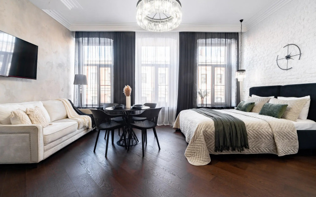 Апартаменты Студия на Грибоедова с видом на канал