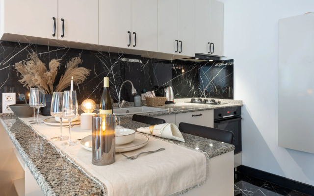 Azure Corner Retreat Apartments