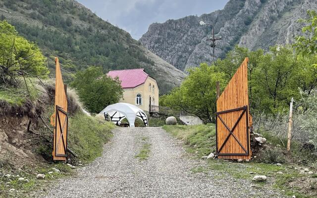 Сад Глэмпинг