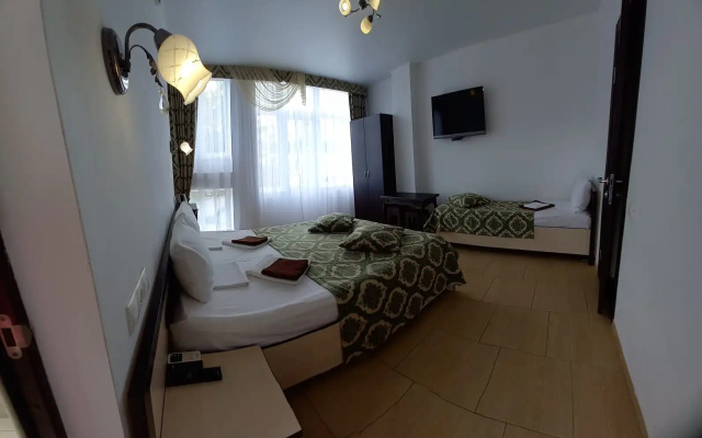 Astra Hotel