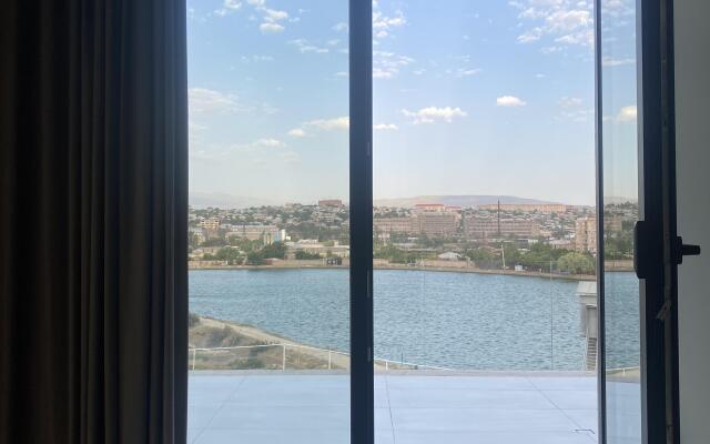 White House Yerevan Hotel