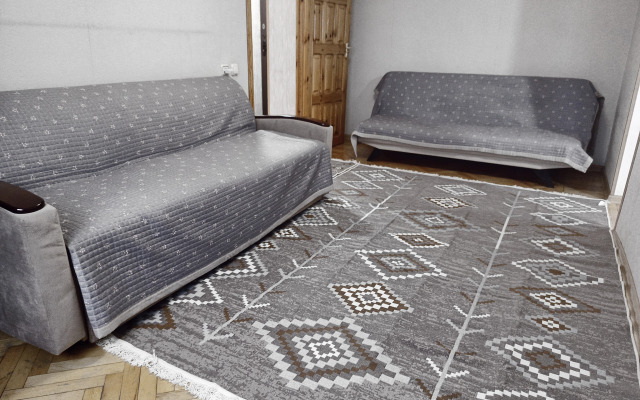 V Samom Tsentre Ryadom S Parkom Apartment