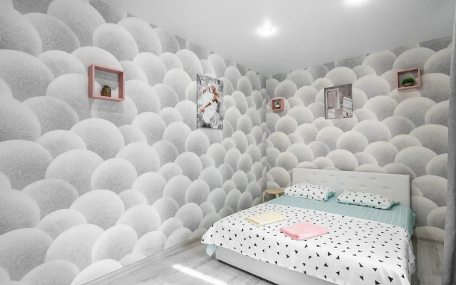 Квартира Двухкомнатная на Комарова