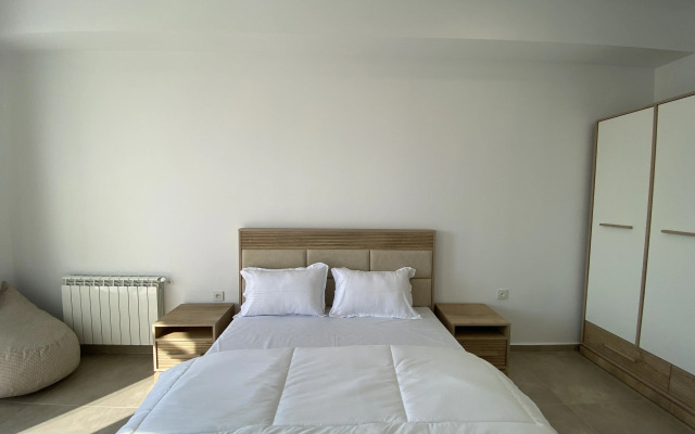S Sovremennym Dizaynom Na Ulitse Kokhbatsi, Ko1617 Flat