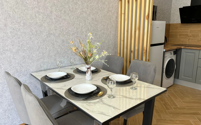 1 Dom Apartments