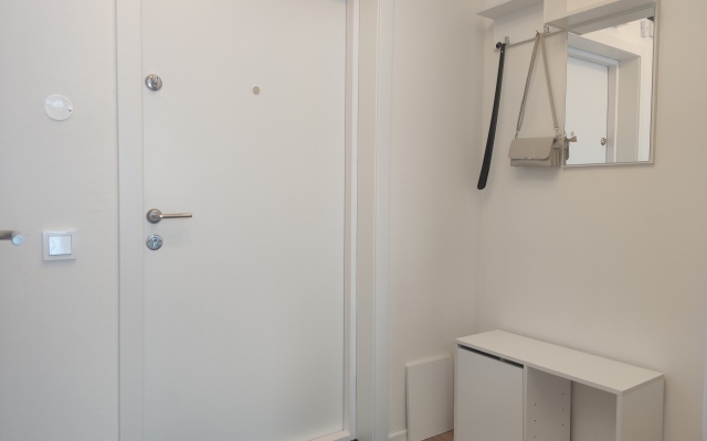 Квартира Современная Студия с большой кроватью и кондиционером