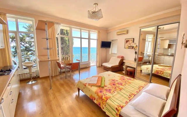 Na Beregu Apartments