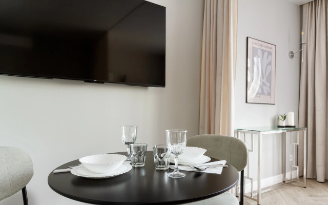 Dizaynerskaya Andora-Apart Na Krasnom Prospekte Flat