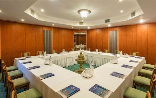 Ozkaymak Marina Hotel