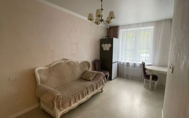 Квартира Трехкомнатная на улице Октябрьская 50