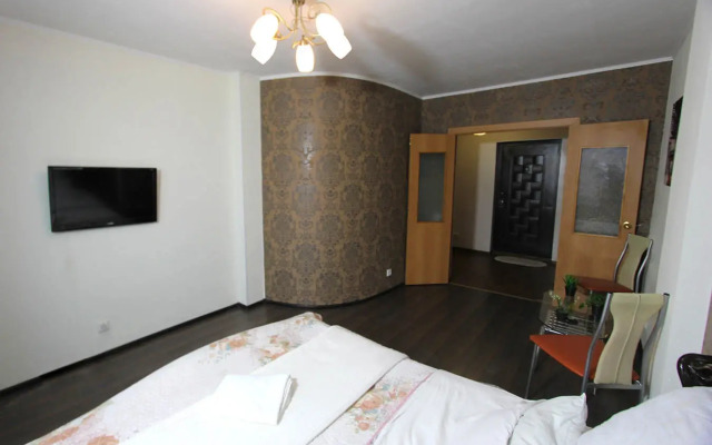 Квартира рядом с Планетой