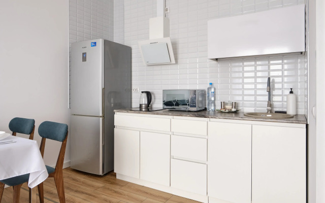 RentPlaza v tsentre na 21 etazhe na Bolshakova Apartments