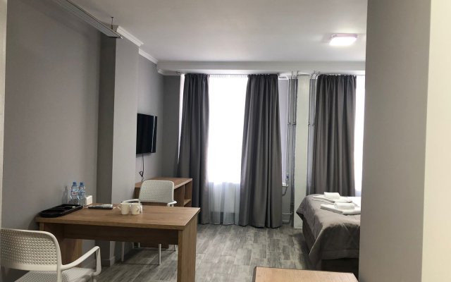 Port Hotel