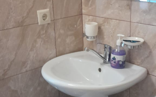 Bon-Amour Inn Guest House