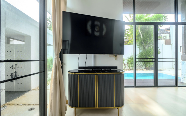 Wings Elegant 2Br Bang Tao Beach Villa