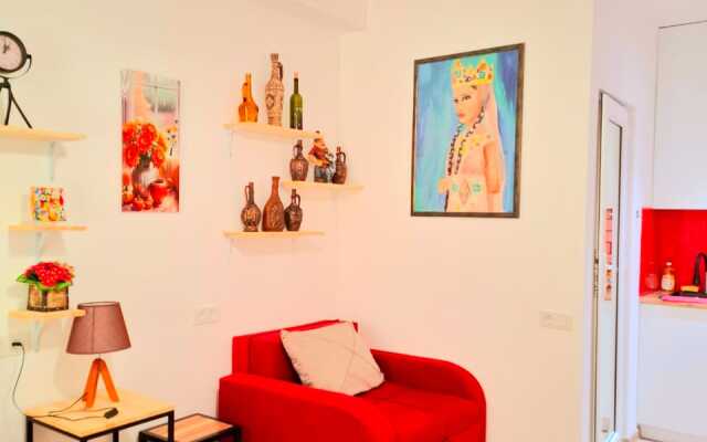 Апарт-отель Nebula's Red&White Apartment