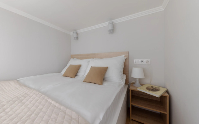Dvuhurovnevaya S Parkovkoj V Tsentre Flat