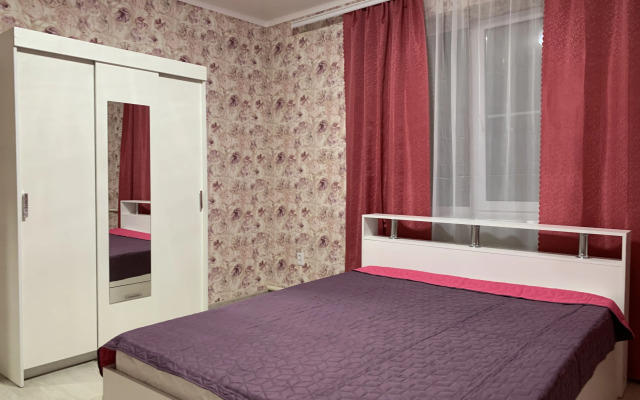 Trekhkomnatnyie Schadenko 55 Apartments