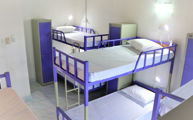 EOS Hostel