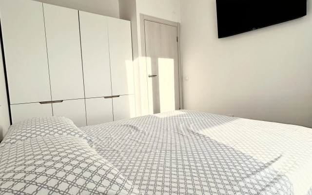 Квартира у метро 21 этаж