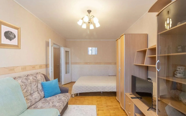 Na Ulitse Parkhomenko Flat