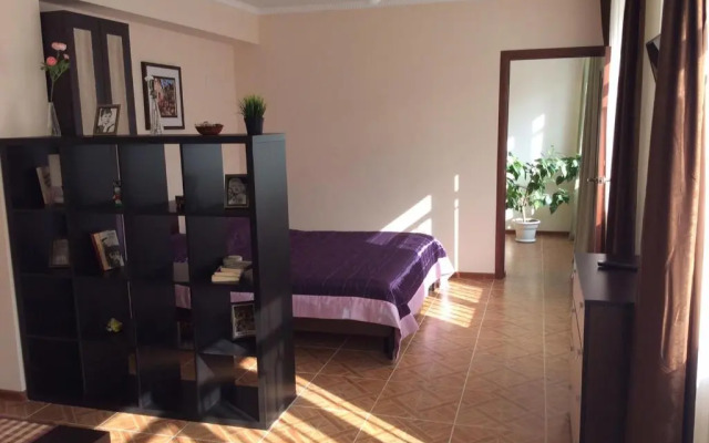 Na Essentukskoy Apartments