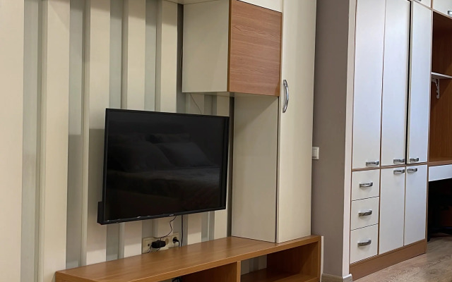 V Atmosfernom Tsentre Nemetskoy Derevni Flat