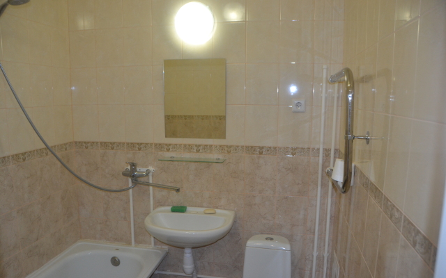 Na 2y ulitse Volodarskogo 176  Flat