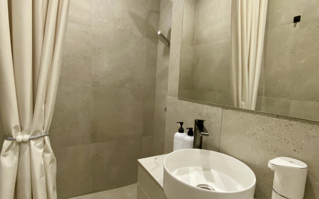 Апартаменты Lux у Метро Грушевка