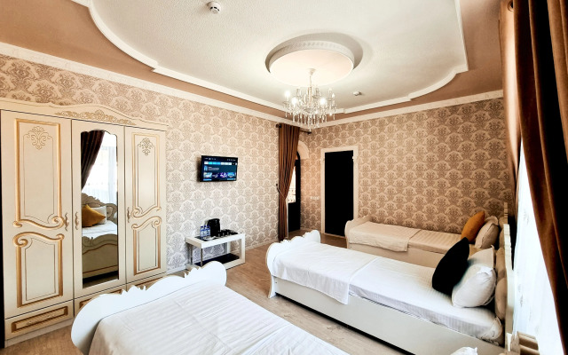 Отель Shahram Plus