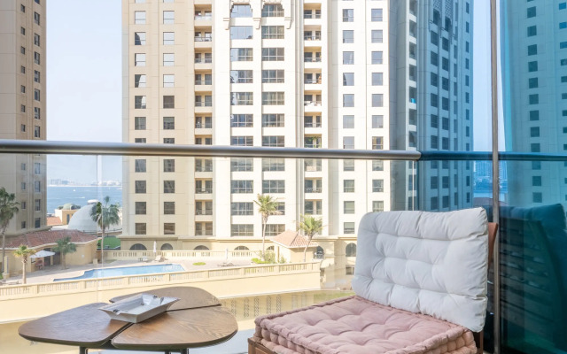 Excellent Panoramic 1BR at Attessa