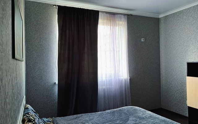 Квартира Двухкомнатная Рядом с Парком Галицкого