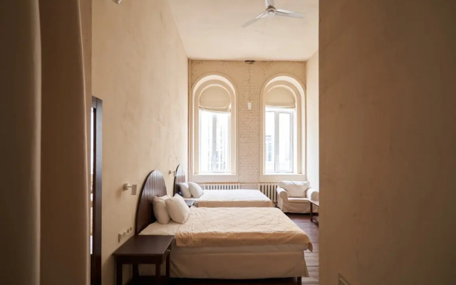 Ленинградская квартира №3 11