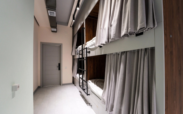 Qlife Hostel