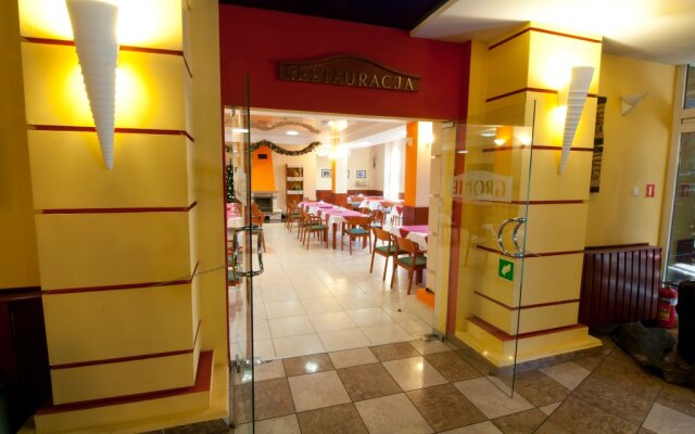 Holiday Resort Gronie Hotel