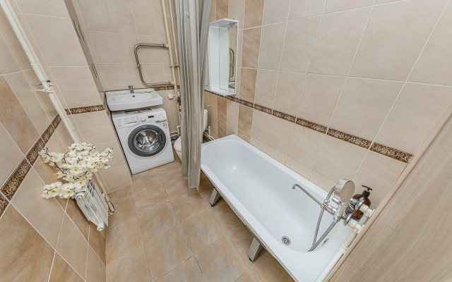 Na Bratyev Kashirinykh 131 Flat