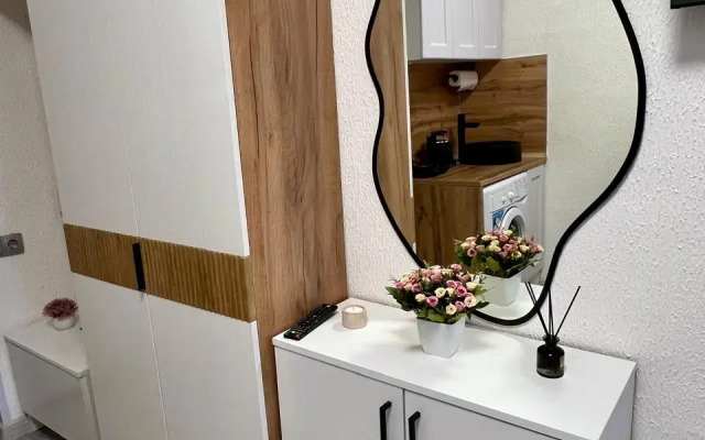 N5 Na Khersonskoy Apartments