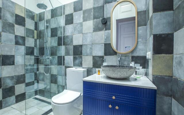 Heritage Hotel and Suites (by Travel Agency)