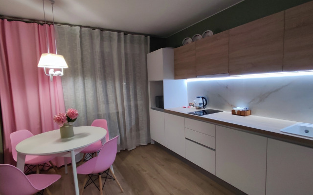 Biznes klassa na ulitse Berezhok 10 Flat