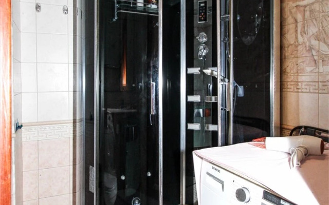 Dvuhkomnatnaya Stilnaya U Metro Yasenevo Flat