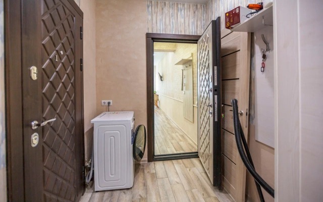 More Rooms na Marsovom Apartment